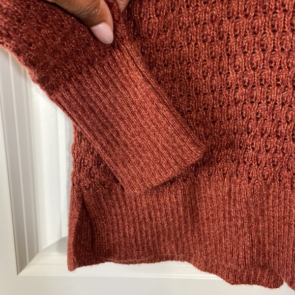 American Eagle Outfitters rust knit sweater - Picture 4 of 10